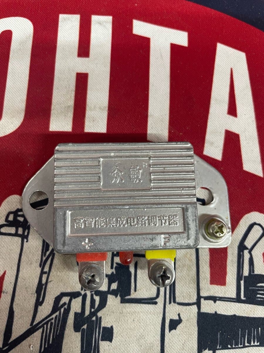Реле зарядки (электорнный регулятор) JFT249D 28V 1500W