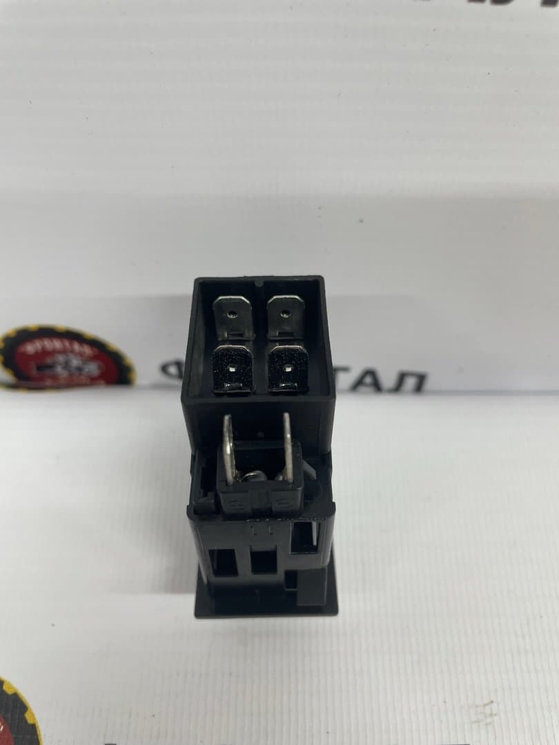 Кнопка переключения аварийной сигнализации SDLG 4130000492 - фото 4